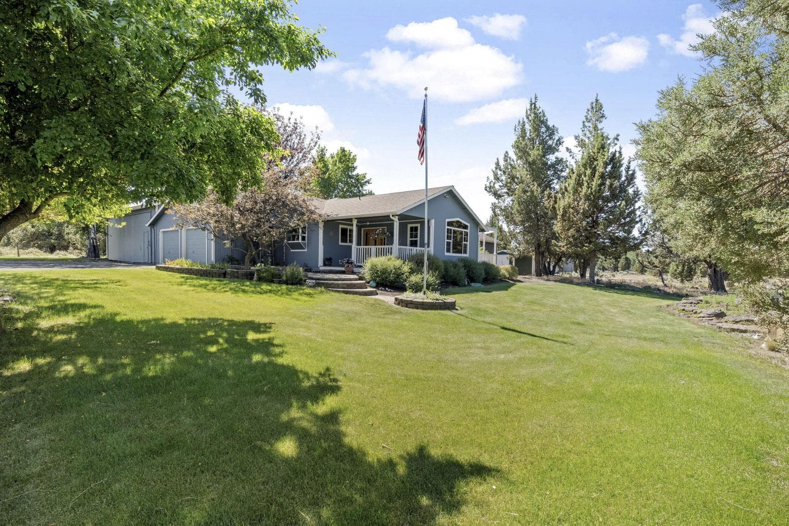 Photo of 23041 Chisholm 2 of 46