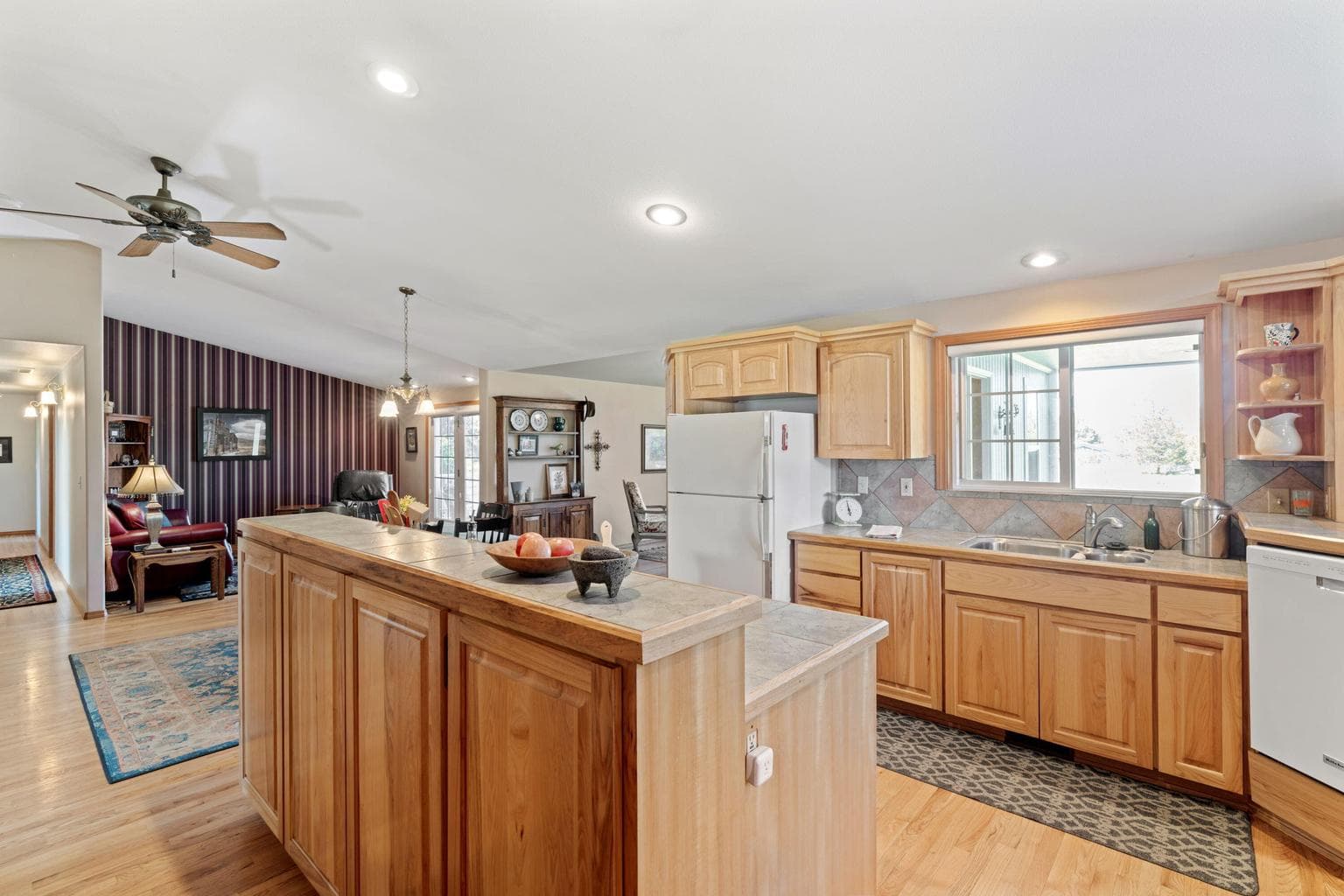 Photo of 23041 Chisholm Trail 18 of 46