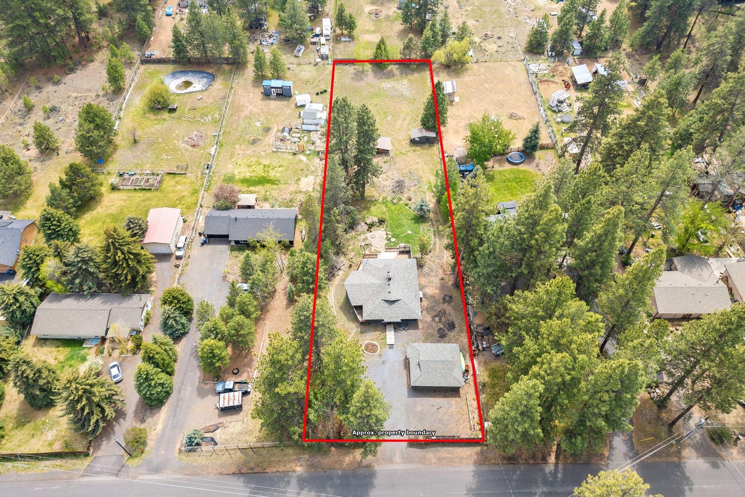Photo of 19143 Pumice Butte Road 17 of 19