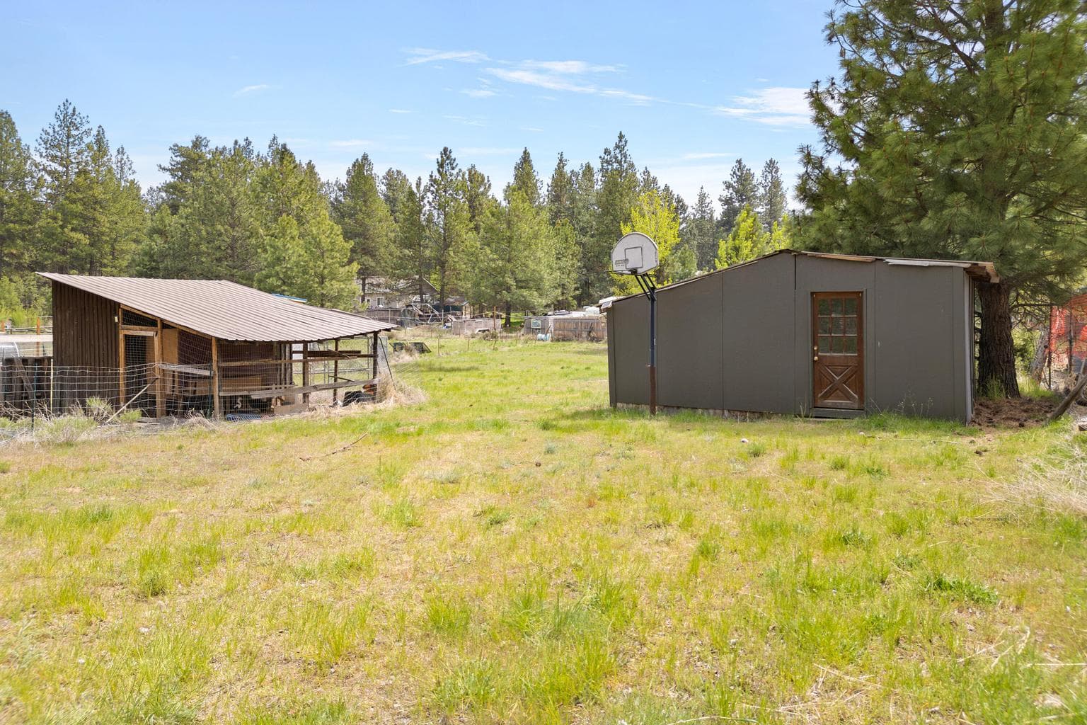 Photo of 19143 Pumice Butte Road 15 of 19