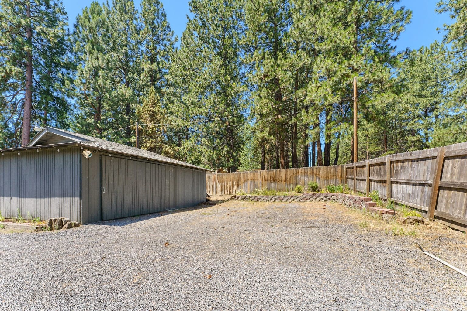 Detached Garage