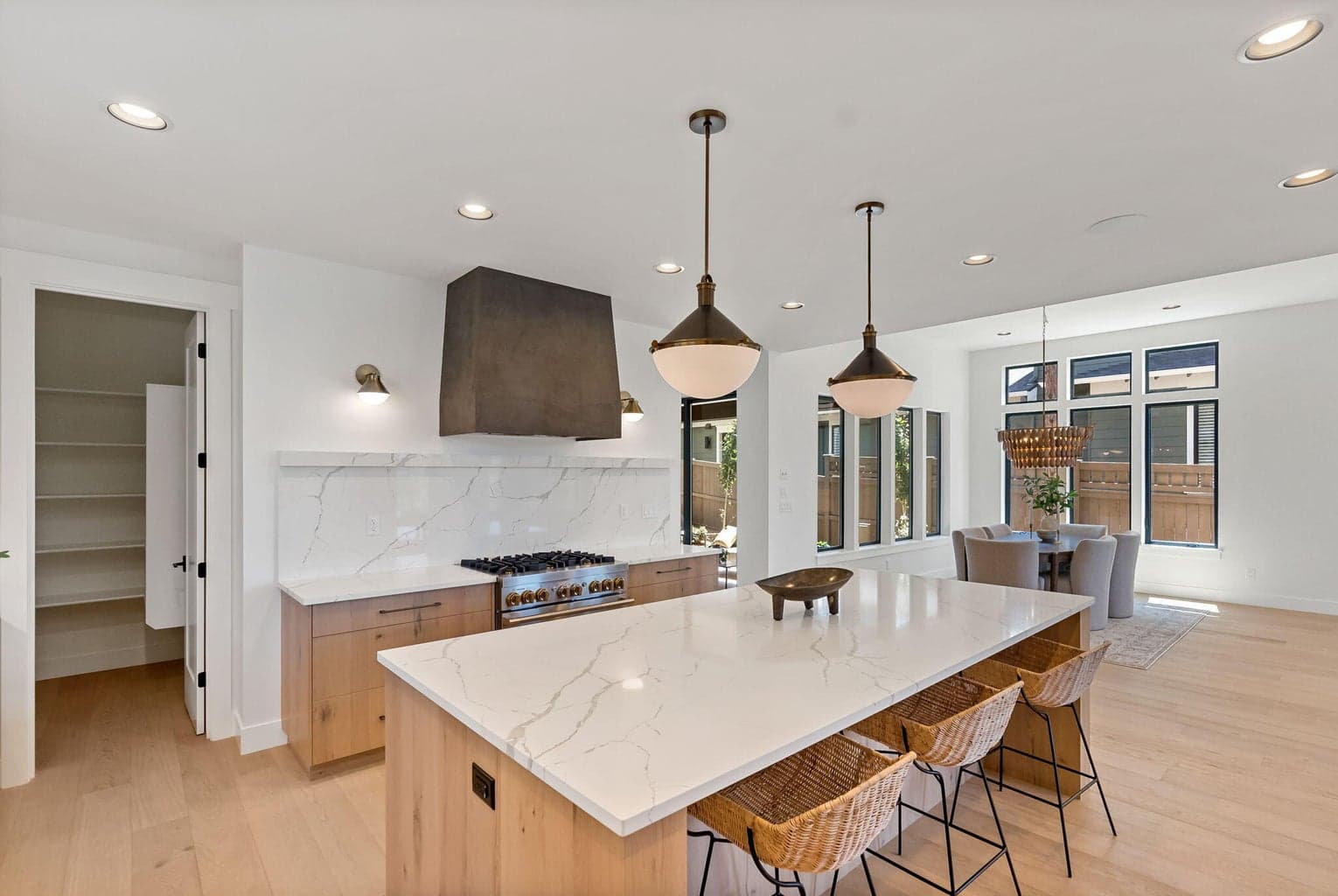 Photo of 2984 NW Polarstar Avenue 14 of 67
