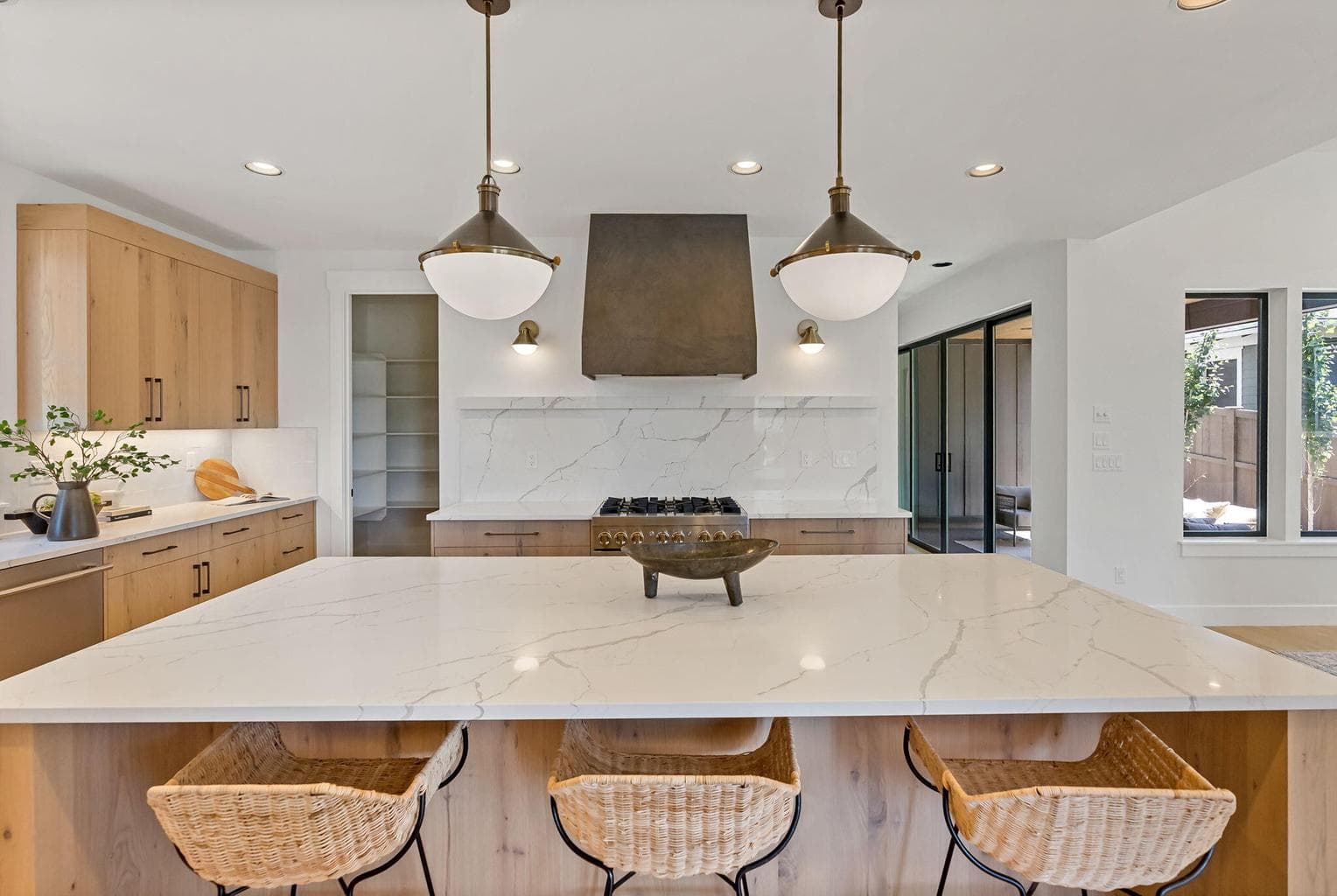 Photo of 2984 NW Polarstar Avenue 16 of 67
