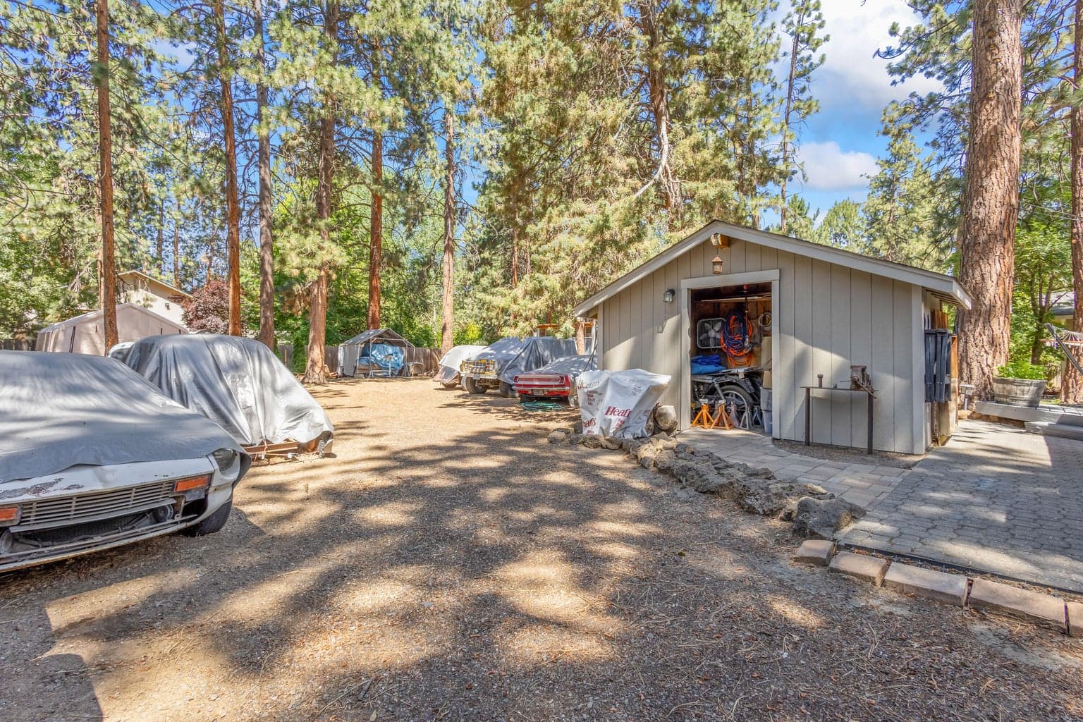 Photo of 60939 Amethyst Street 27 of 33