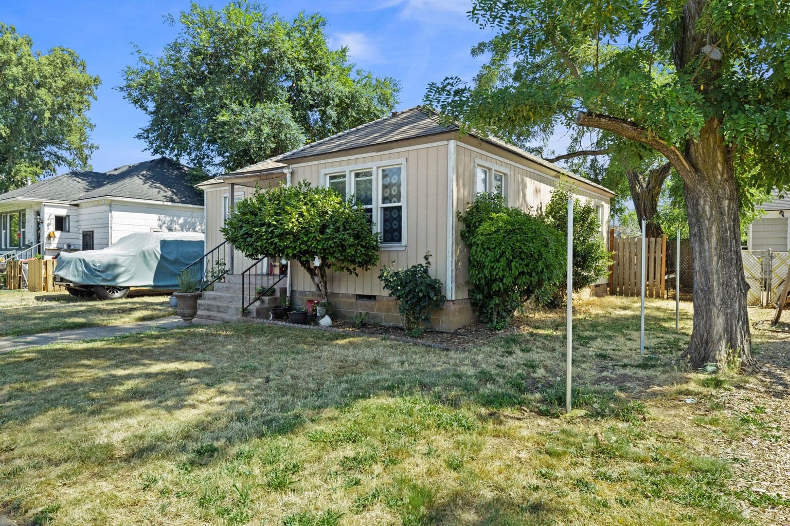 Photo of 549 Fairmount 3 of 17