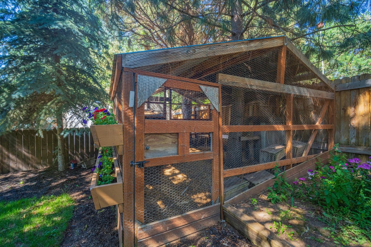 Photo of 21035 Pinehaven Avenue 30 of 81