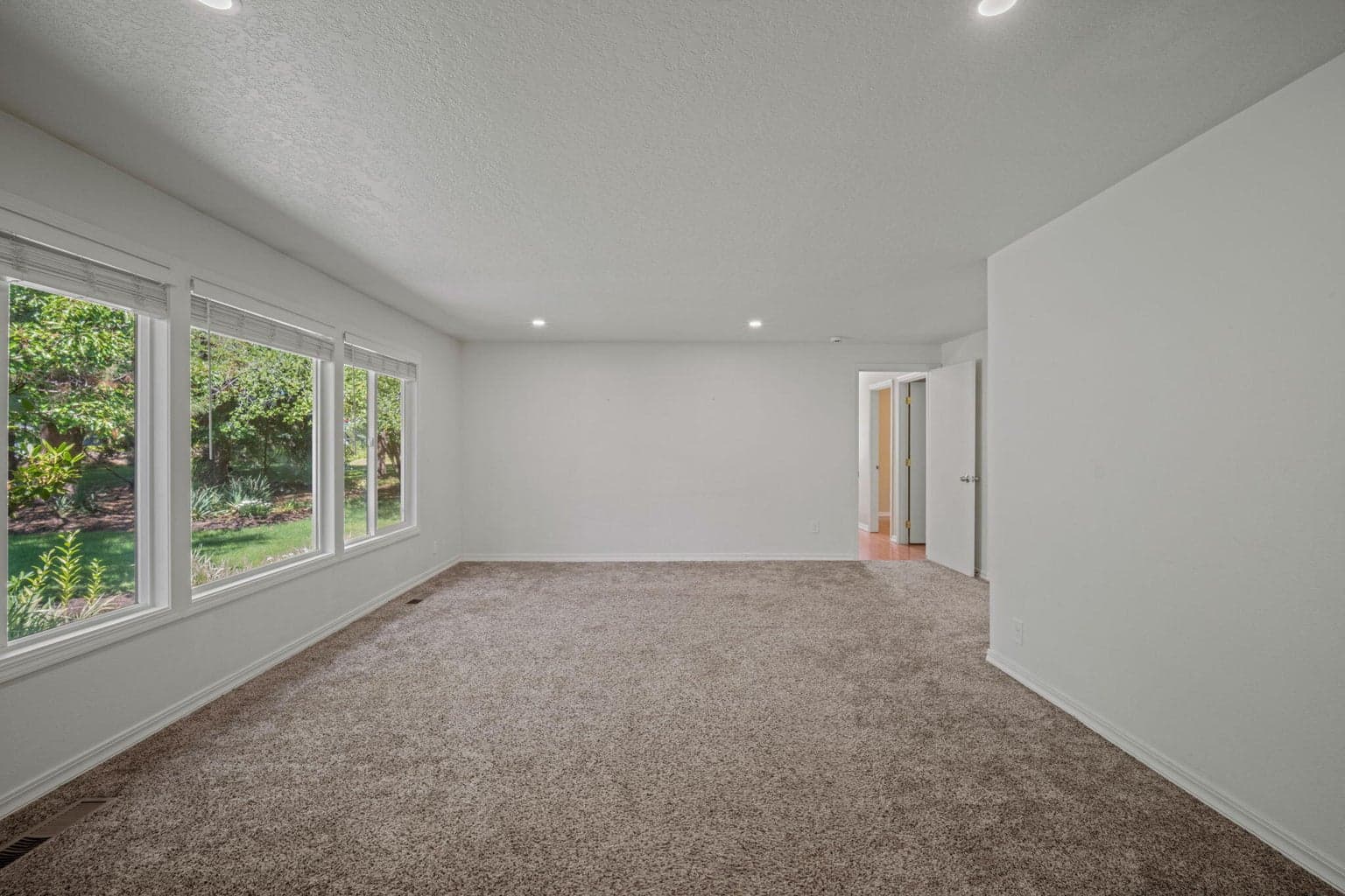 Photo of 21035 Pinehaven Avenue 37 of 81