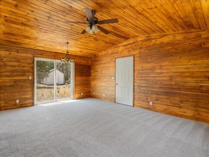 Photo of 15675 Twin Drive 9 of 26