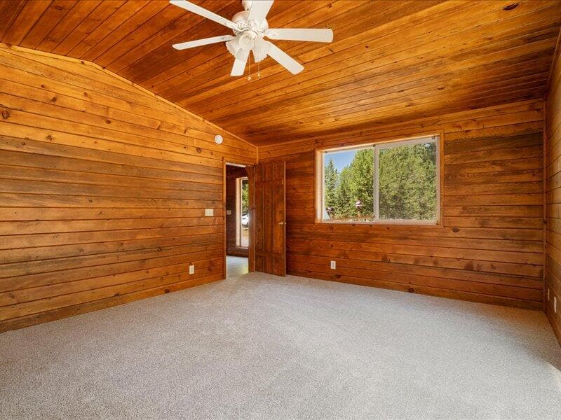 Photo of 15675 Twin Drive 14 of 26