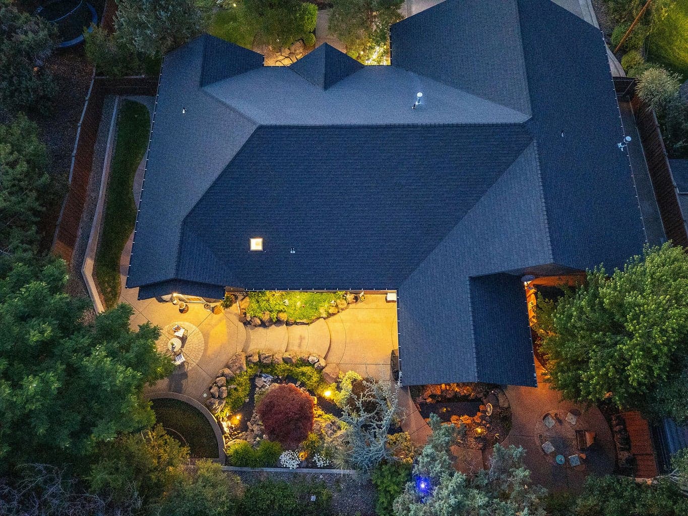 Overview of the gorgeous back yard oasis.