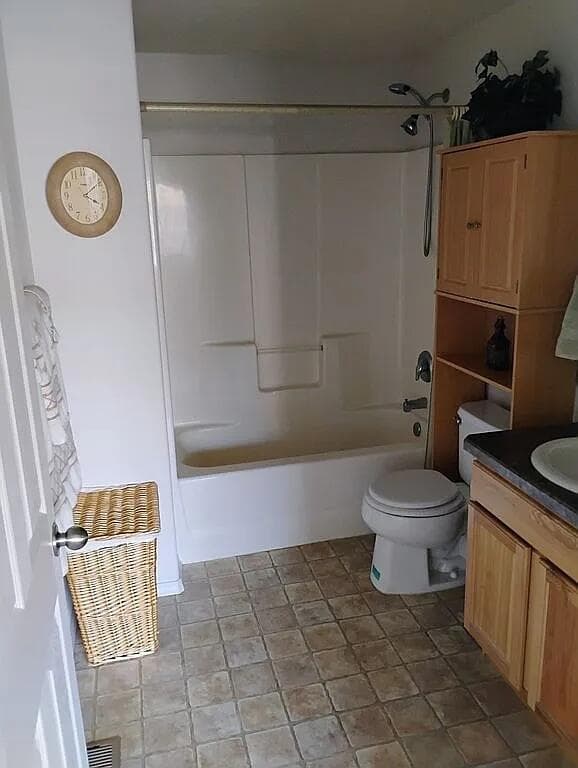 Photo of 578 SE Sugar Pine Way 15 of 18