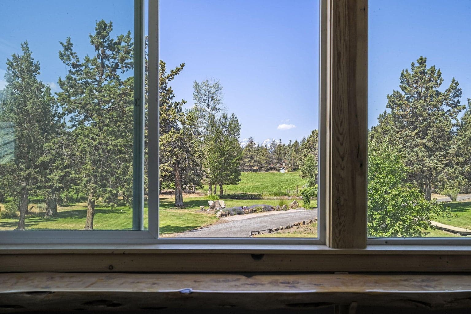 Photo of 64350 Old Bend Redmond Hwy 37 of 62