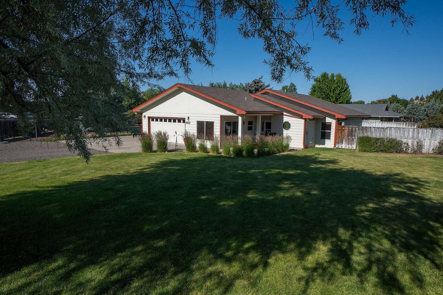Photo of 2761 NE Yellowpine Road 13 of 24