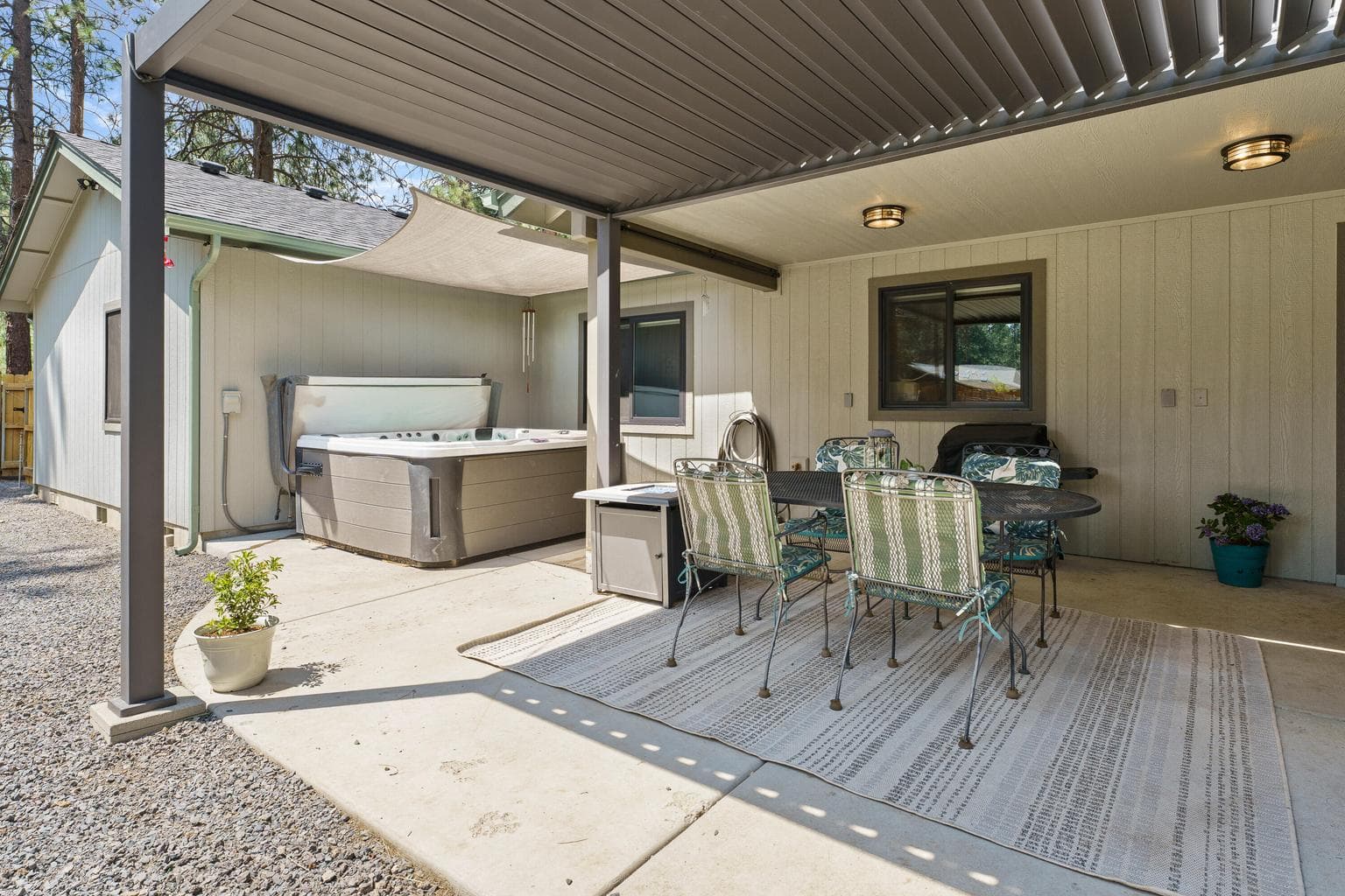 Photo of 19415 Comanche Circle 35 of 54