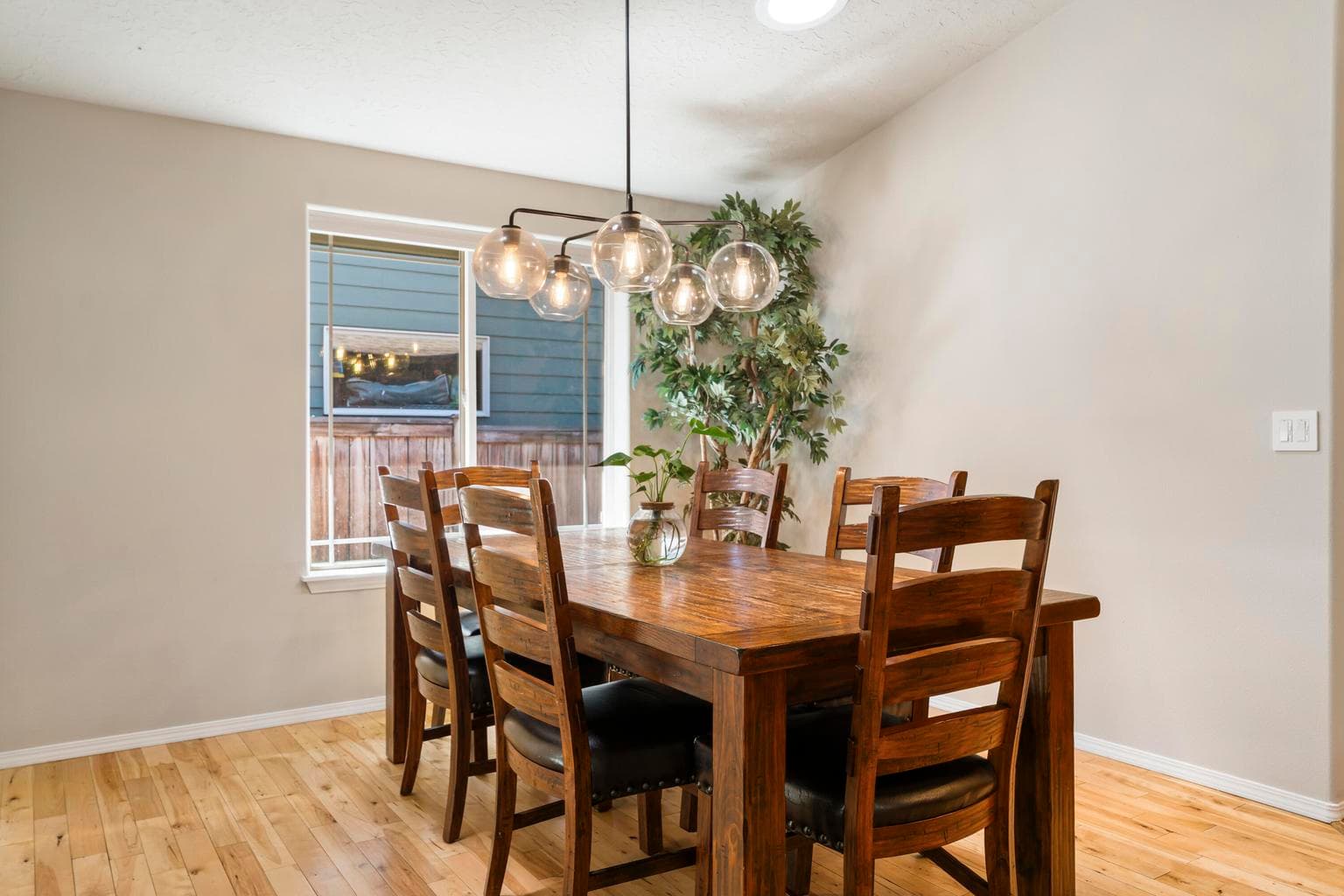 Photo of 2907 NE Marea Drive 23 of 37