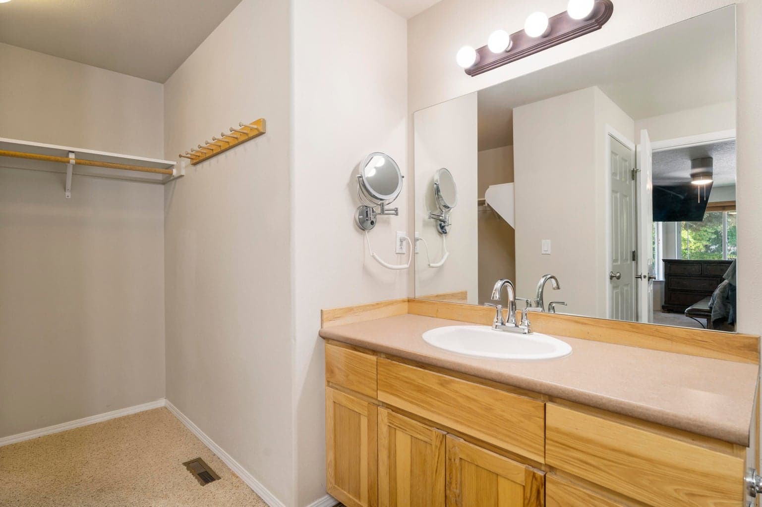 Photo of 2907 NE Marea Drive 32 of 37