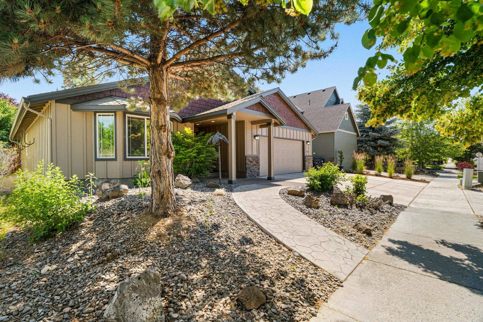 Photo of 2907 NE Marea Drive 7 of 37