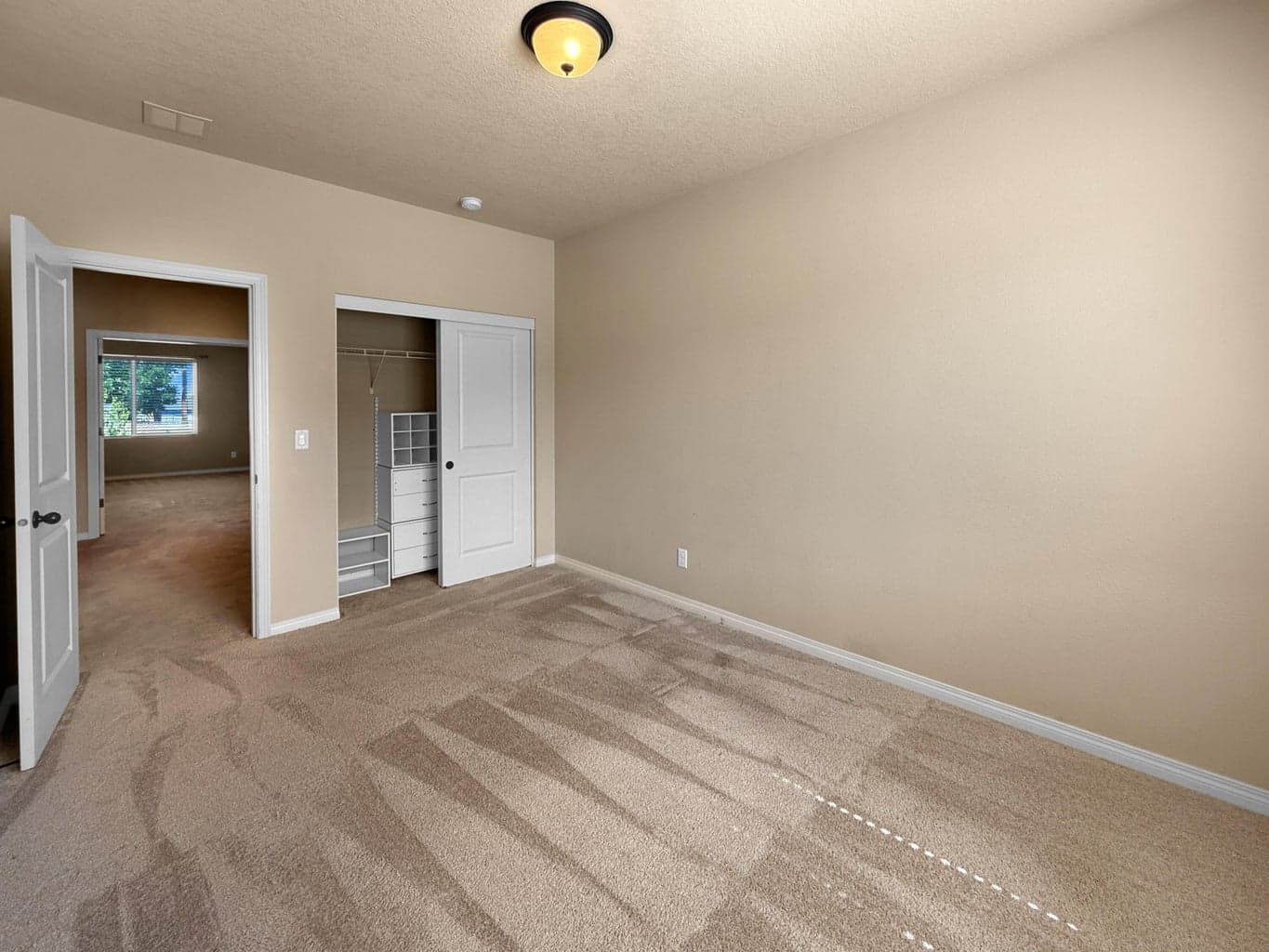 Photo of 2773 SW 50th Street 14 of 38
