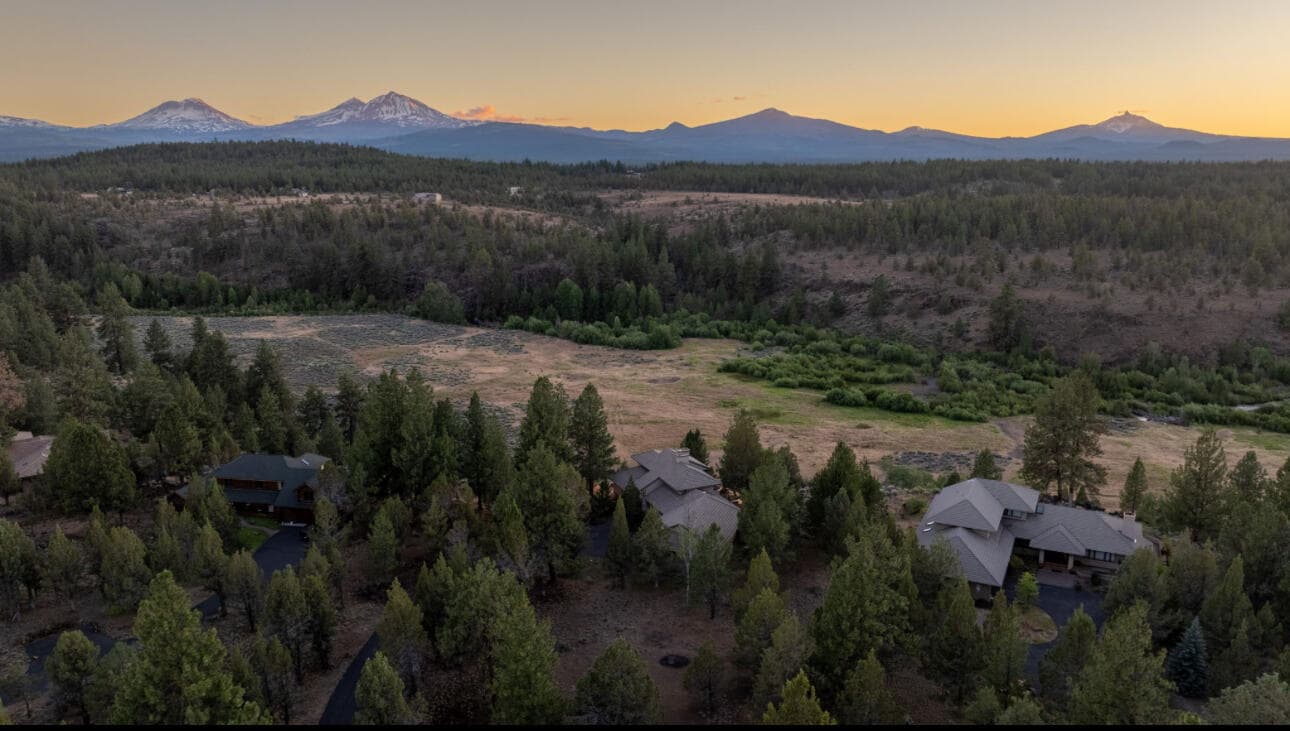 Featuring 19 homesites along the canyon edge adjoining the Willow Springs Reserve - Deschutes Land Trust and Deschutes National Forest protecting views for miles.