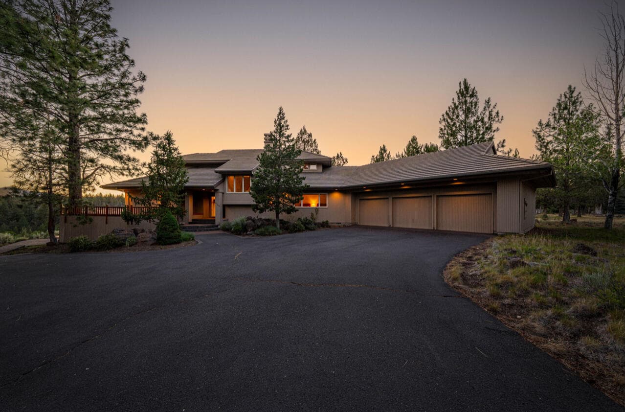 Photo of 69295 Hawksflight Drive 6 of 45