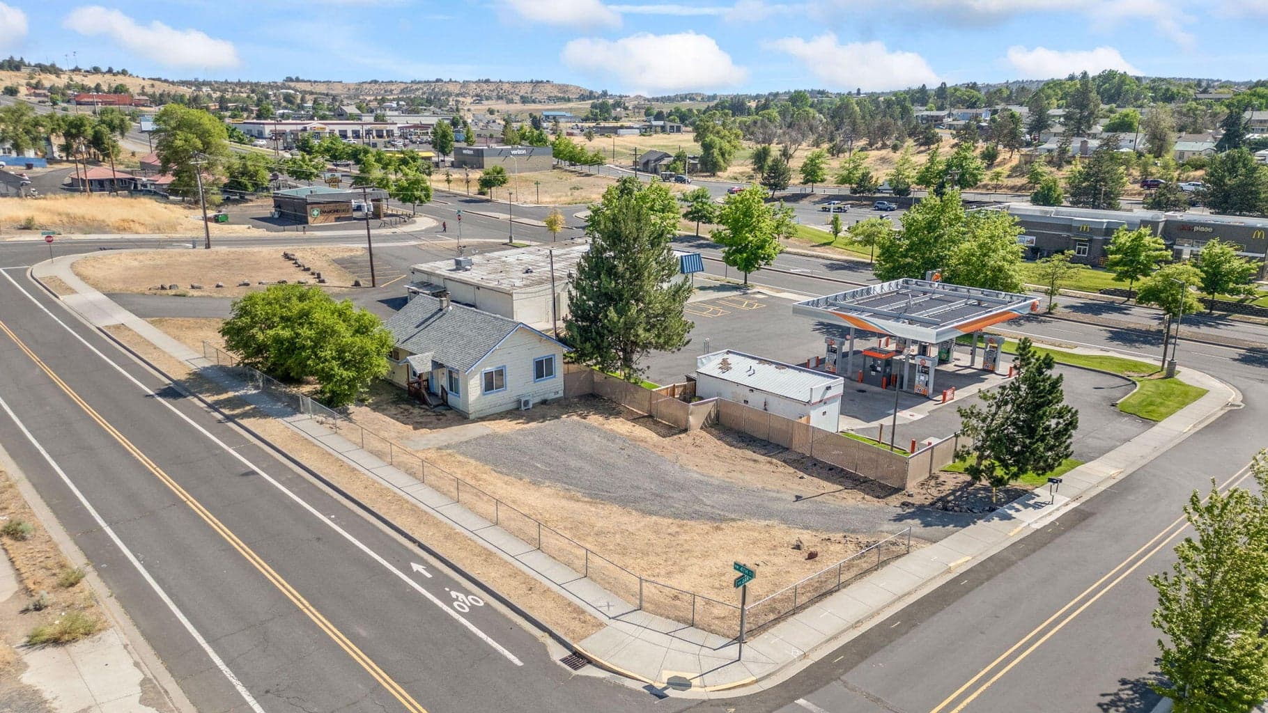 Photo of 268 N 5th Street 24 of 37