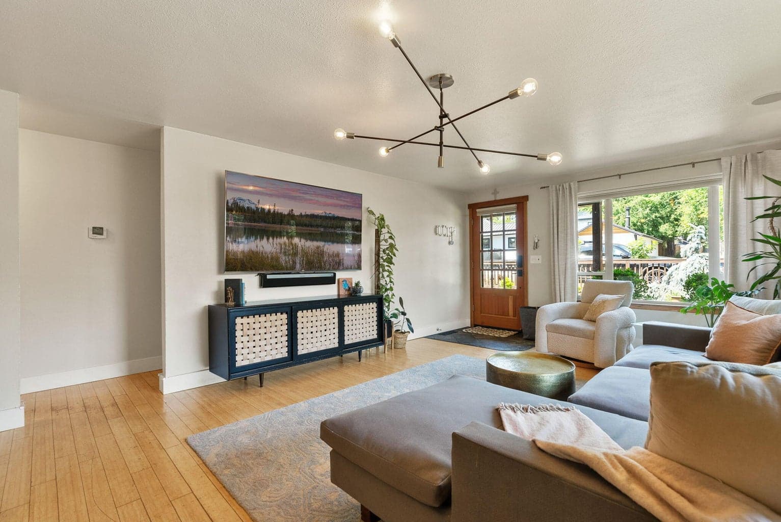 Photo of 820 NW 12th Street 11 of 50