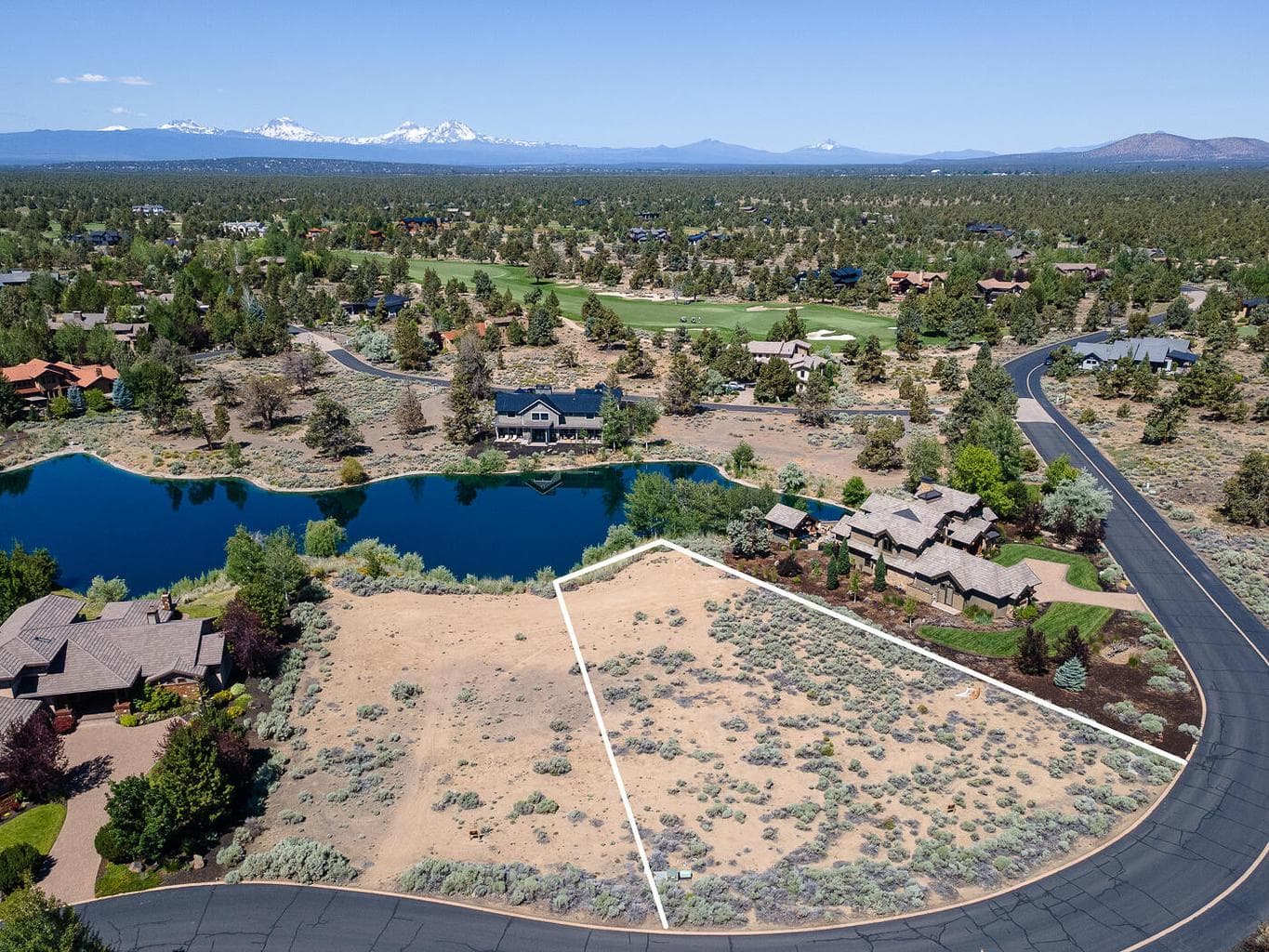 Photo of 65955 Pronghorn Estates 3 of 18
