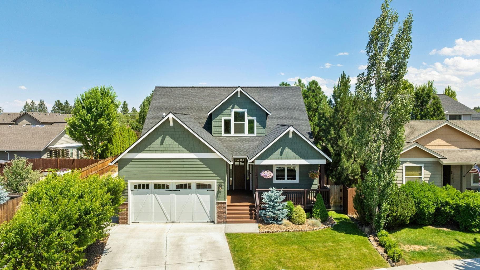 Photo of 2044 Altura 1 of 64