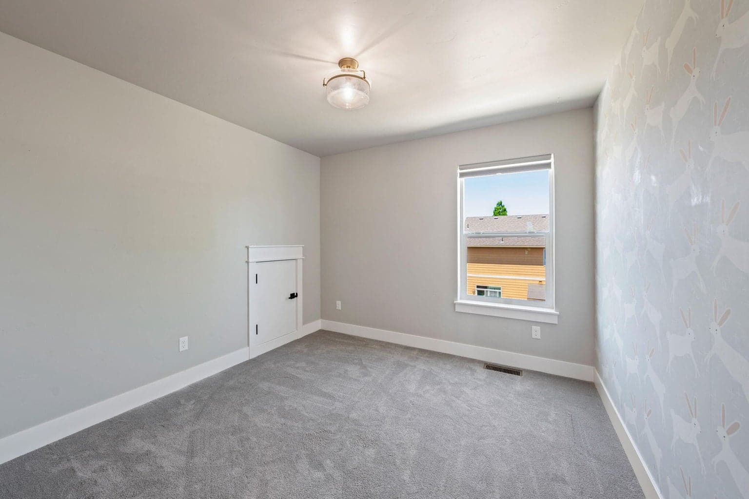 Photo of 2044 NE Altura Drive 35 of 64