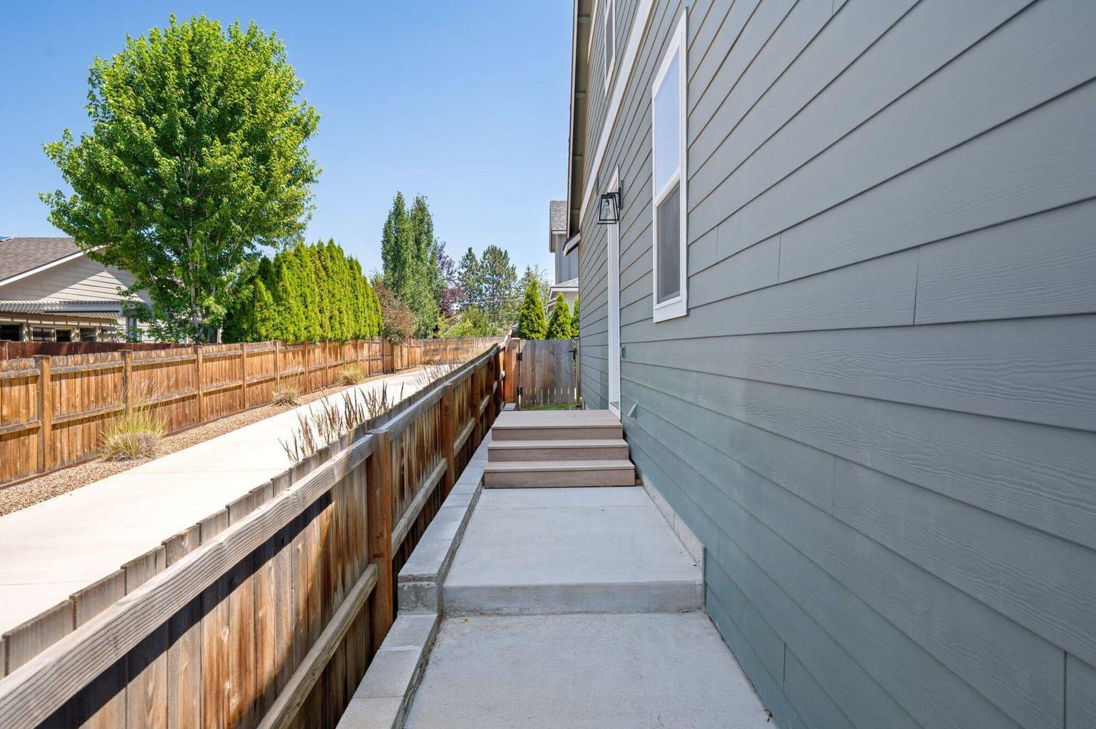 Photo of 2044 NE Altura Drive 50 of 64
