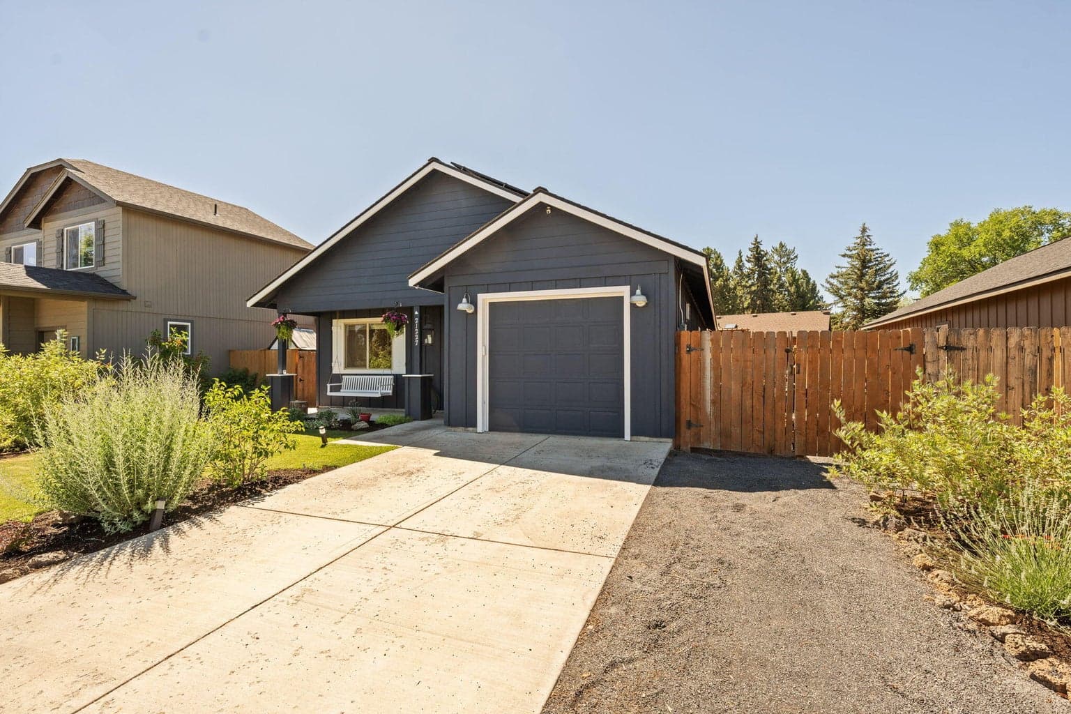 Photo of 21227 Thornhill Lane 27 of 47