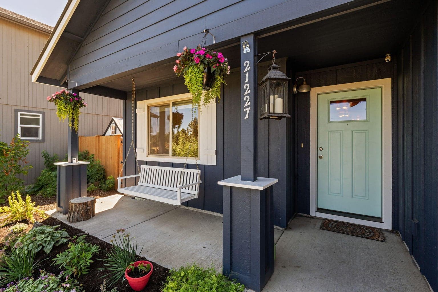 Photo of 21227 Thornhill 5 of 47