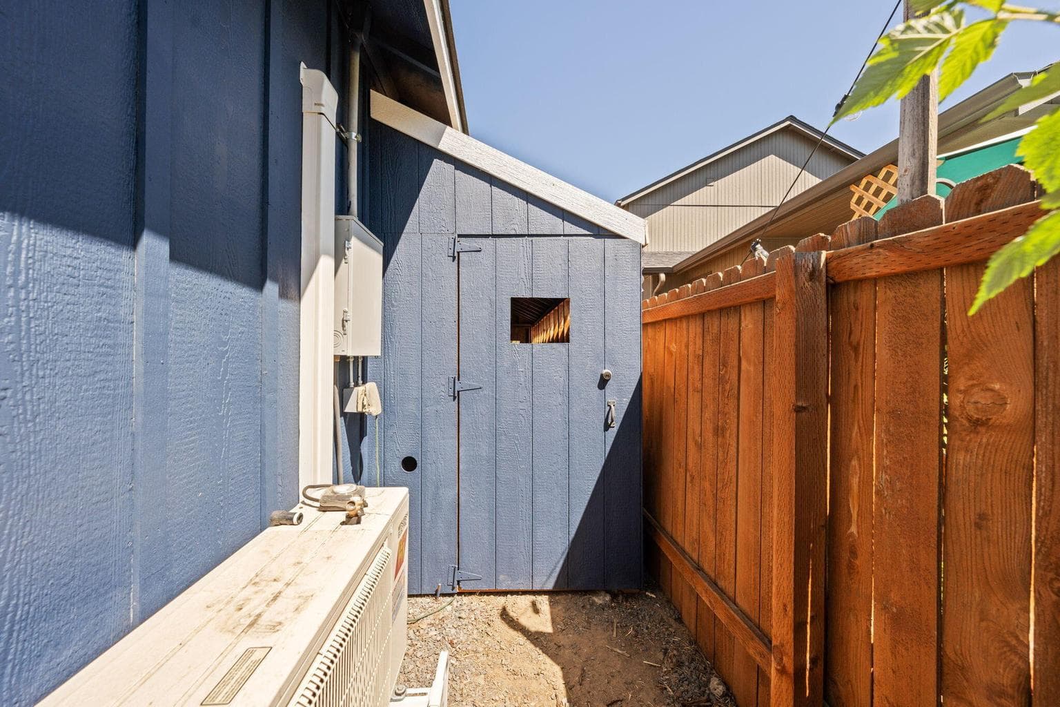 Photo of 21227 Thornhill Lane 41 of 47
