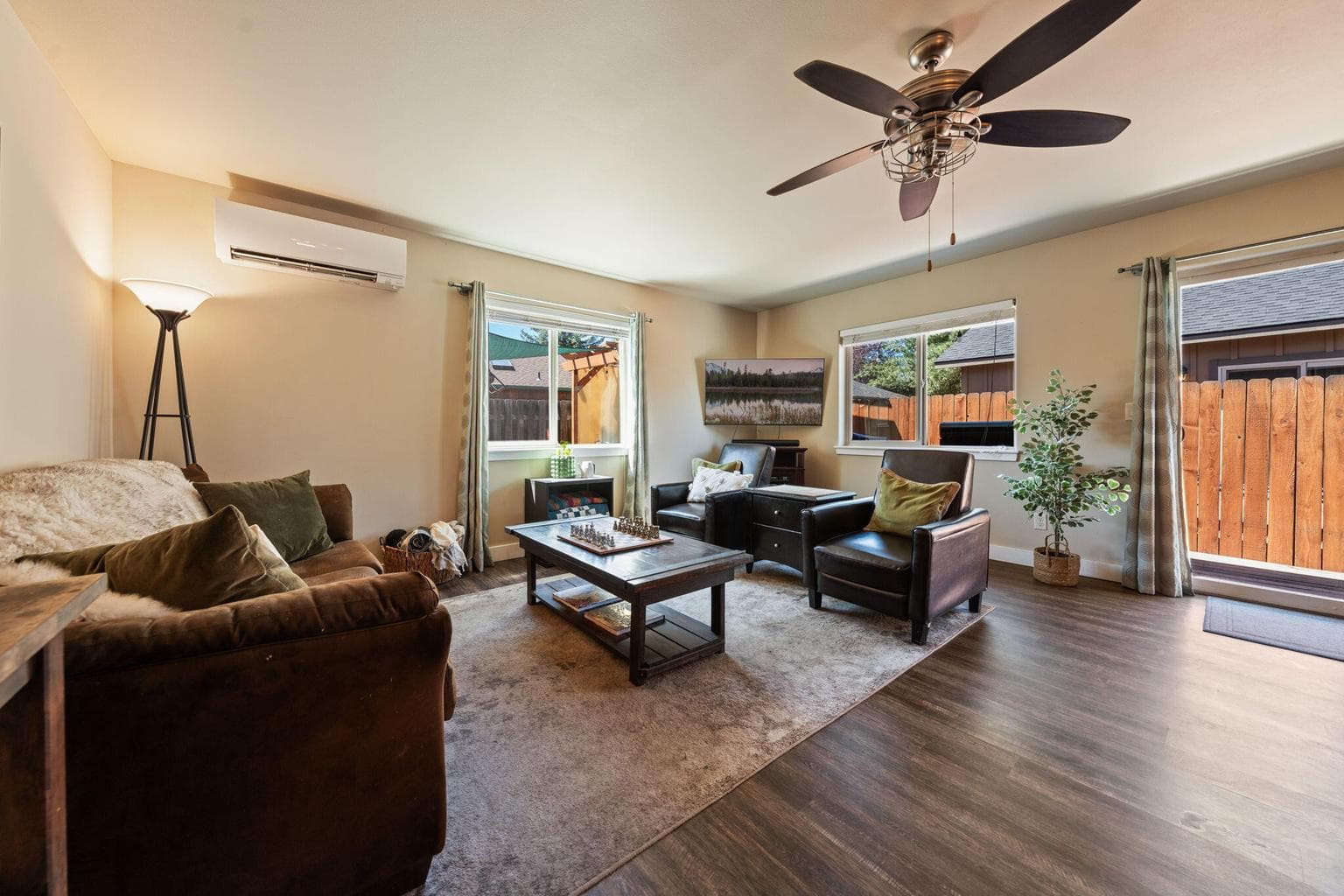 Photo of 21227 Thornhill Lane 10 of 47