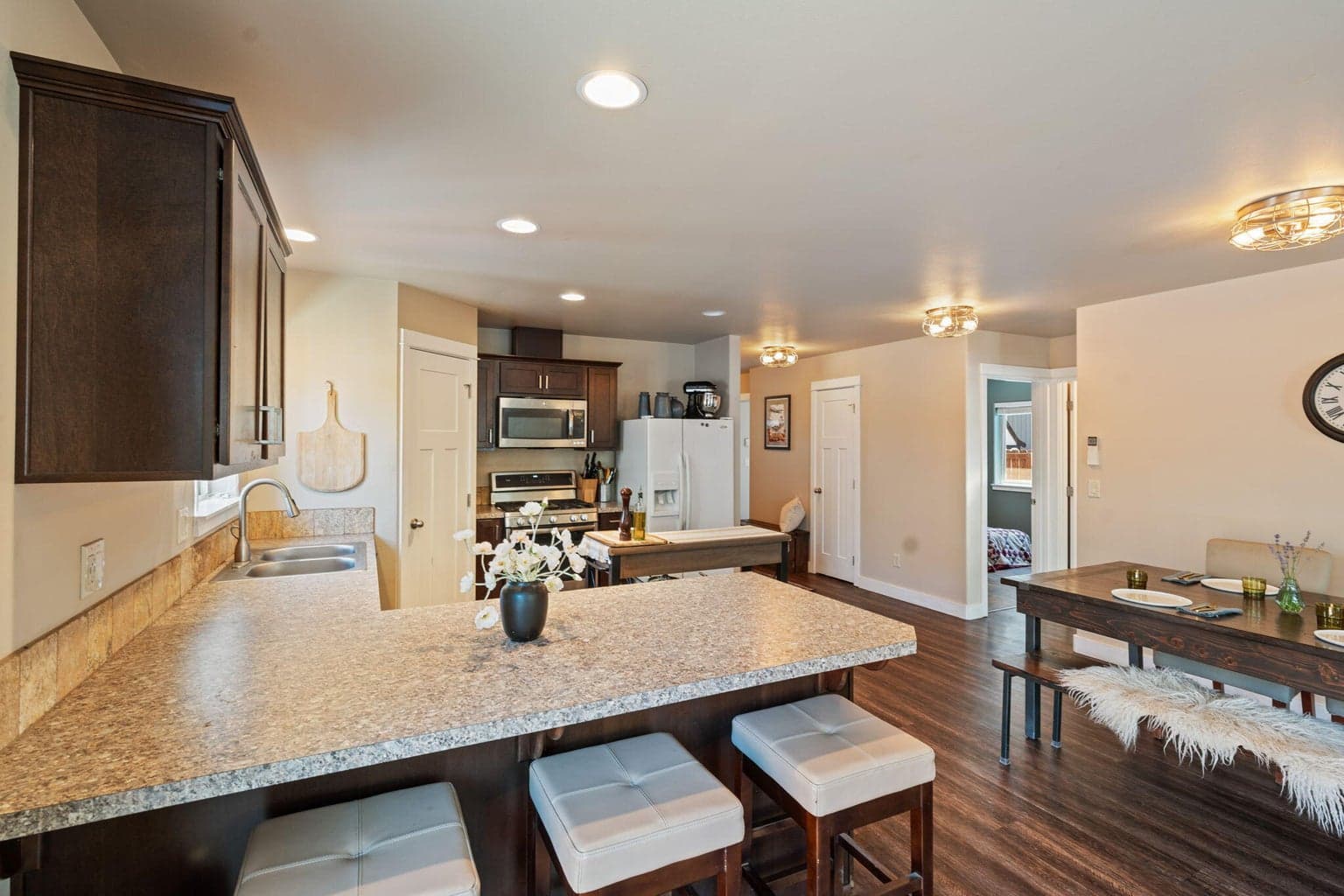 Photo of 21227 Thornhill Lane 14 of 47