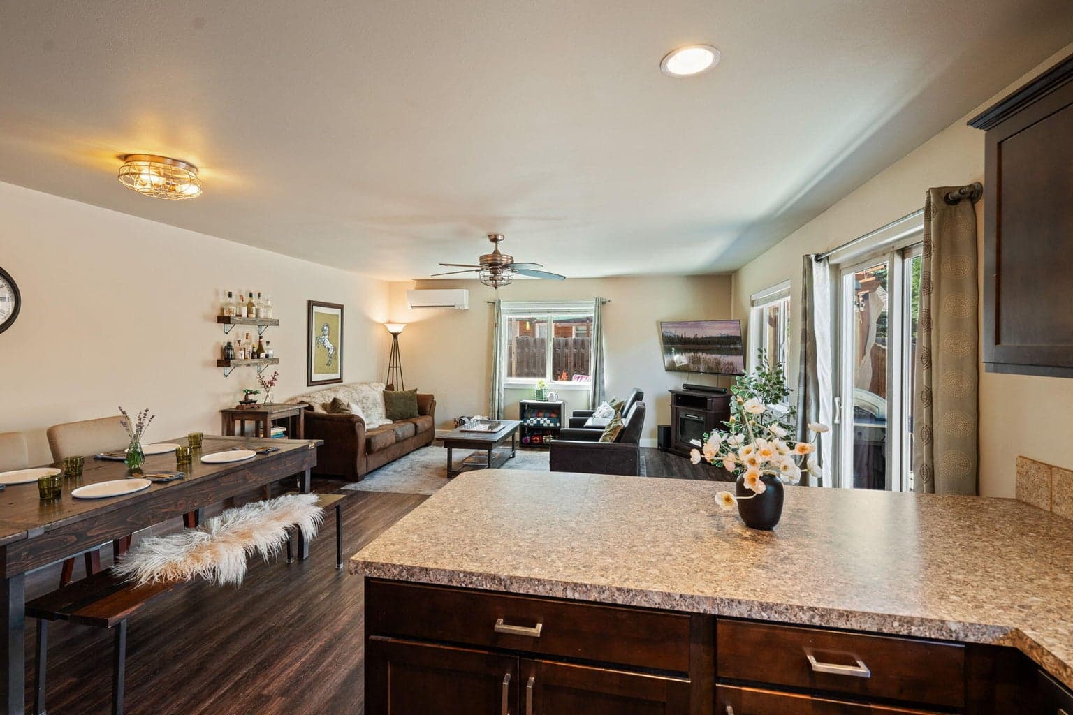 Photo of 21227 Thornhill Lane 7 of 47