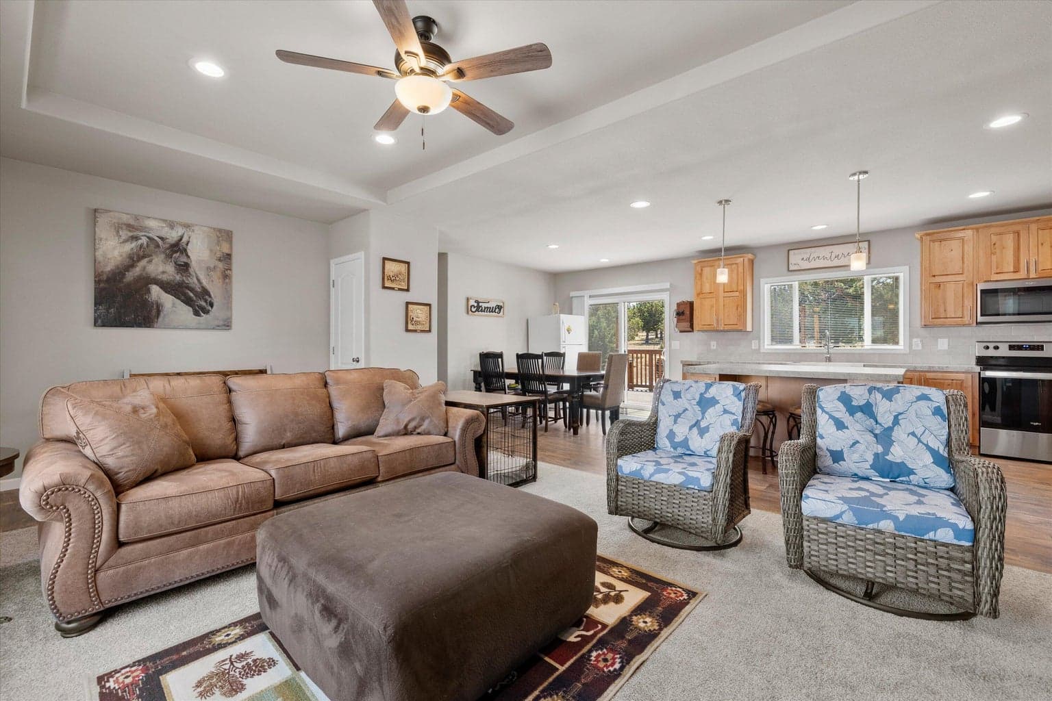 Photo of 5064 Pawnee 3 of 39