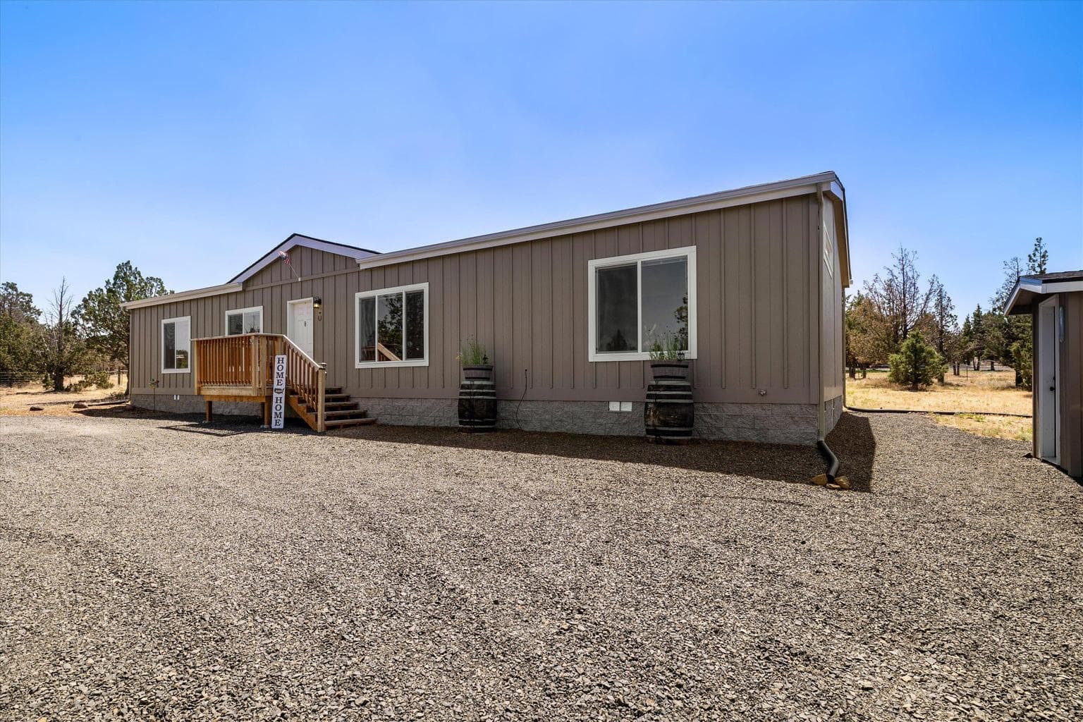 Photo of 5064 SE Pawnee Loop 30 of 39