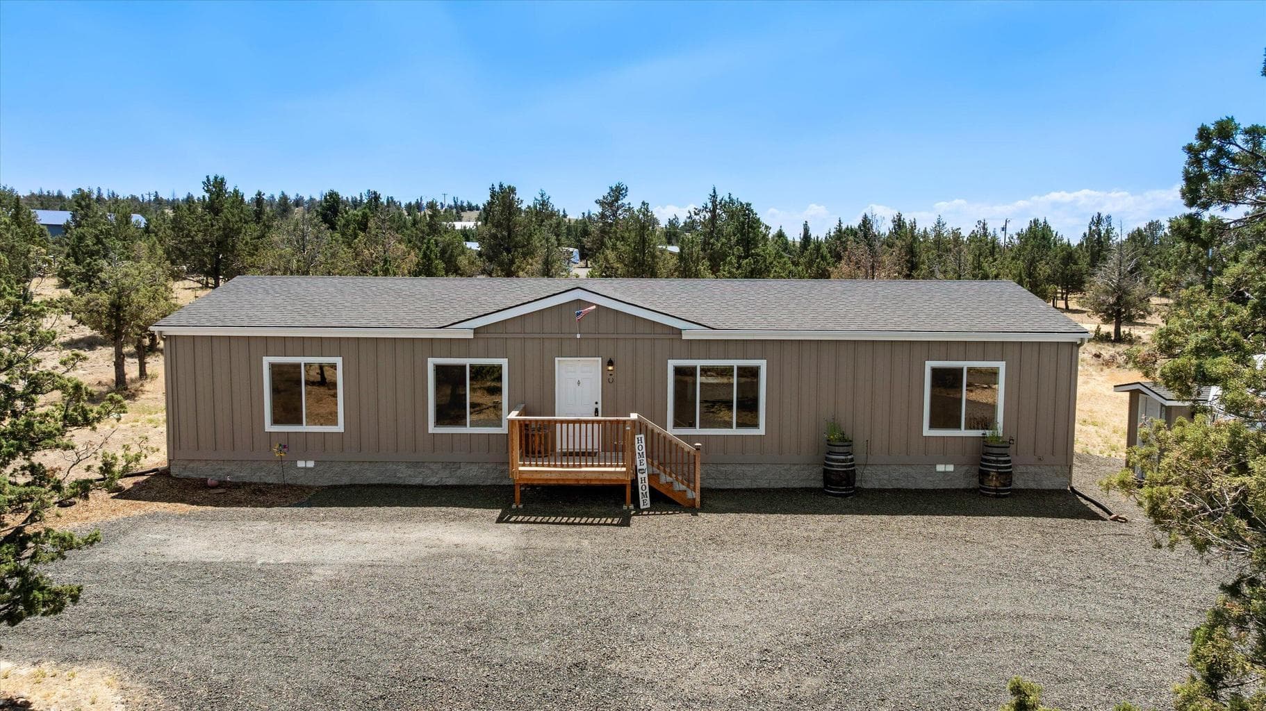 Photo of 5064 Pawnee 1 of 39