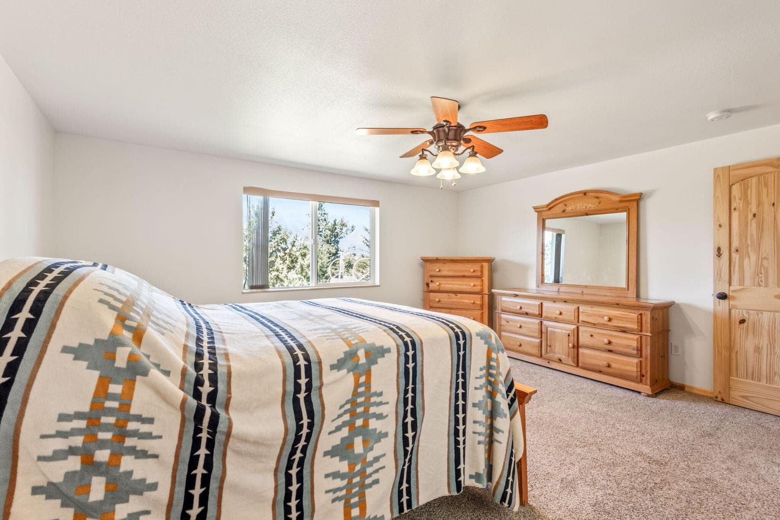 Photo of 5701 SE Thomas Road 14 of 42