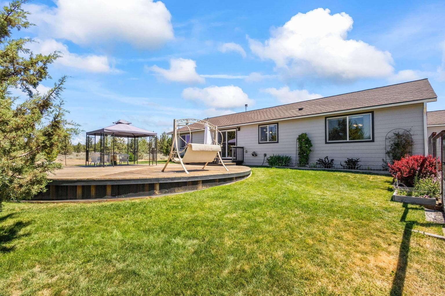 Photo of 5701 SE Thomas Road 30 of 42