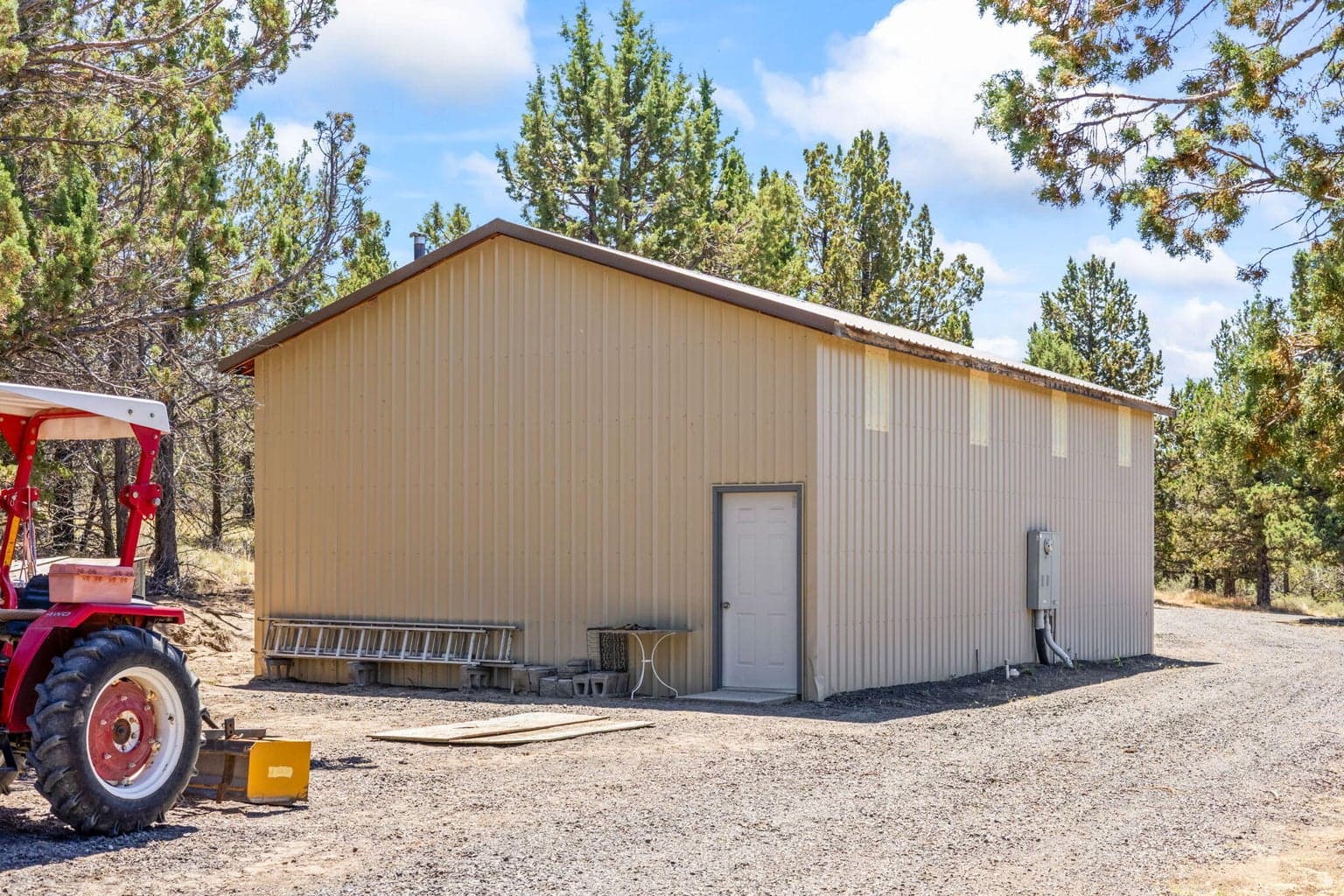 Photo of 5701 SE Thomas Road 32 of 42