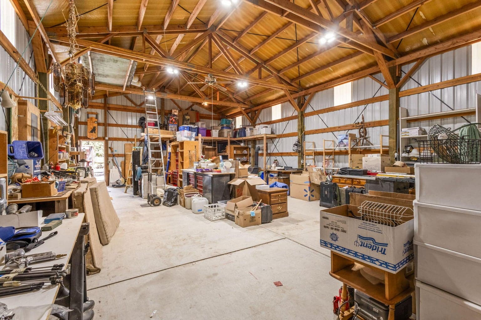 Photo of 5701 SE Thomas Road 35 of 42