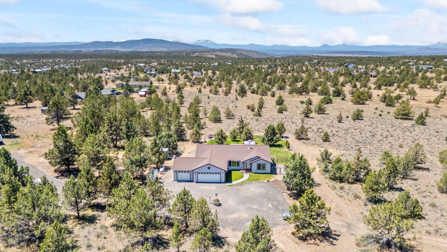 Photo of 5701 SE Thomas Road 38 of 42