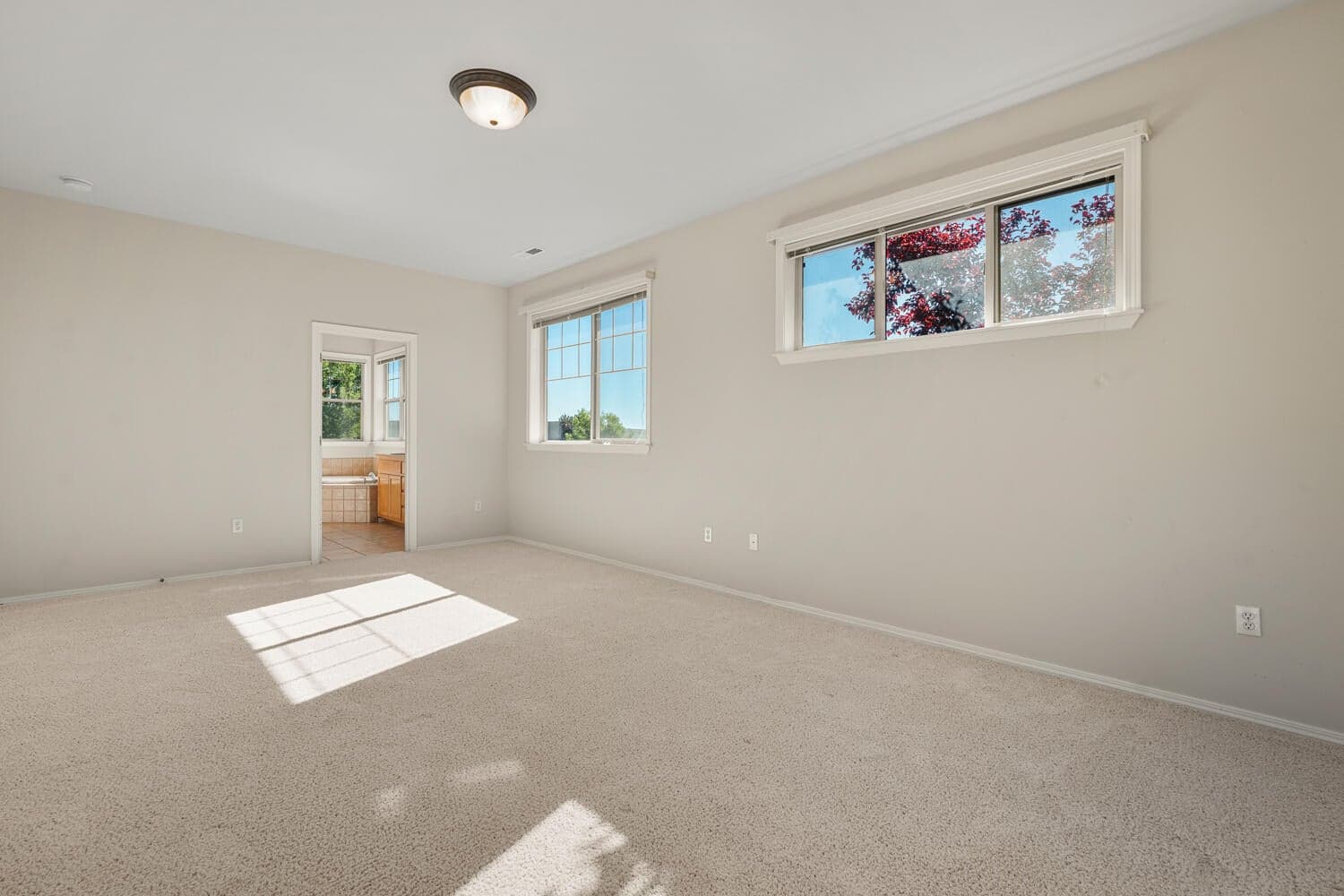 Photo of 8524 Forest Ridge Loop 41 of 47