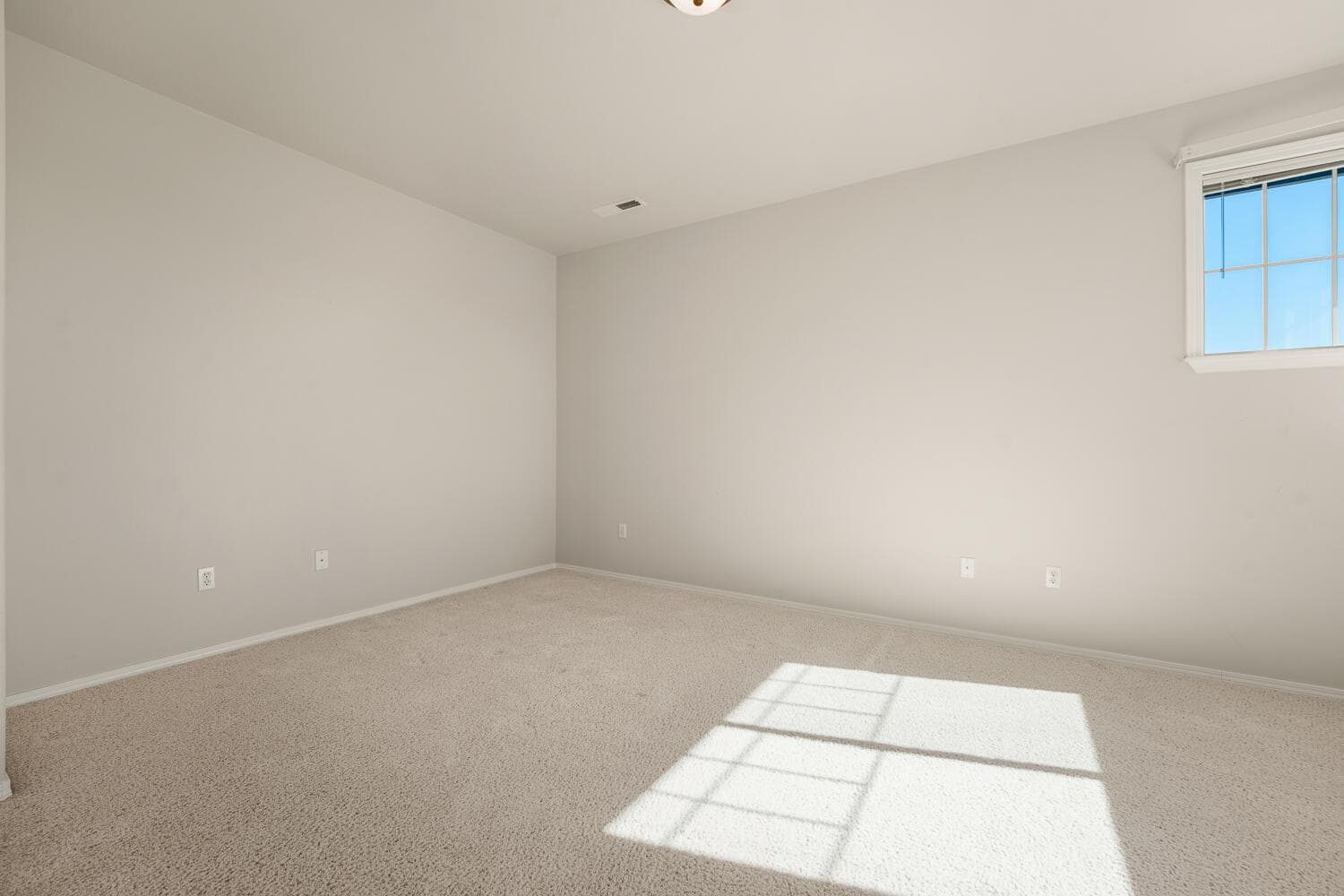Photo of 8524 Forest Ridge Loop 44 of 47