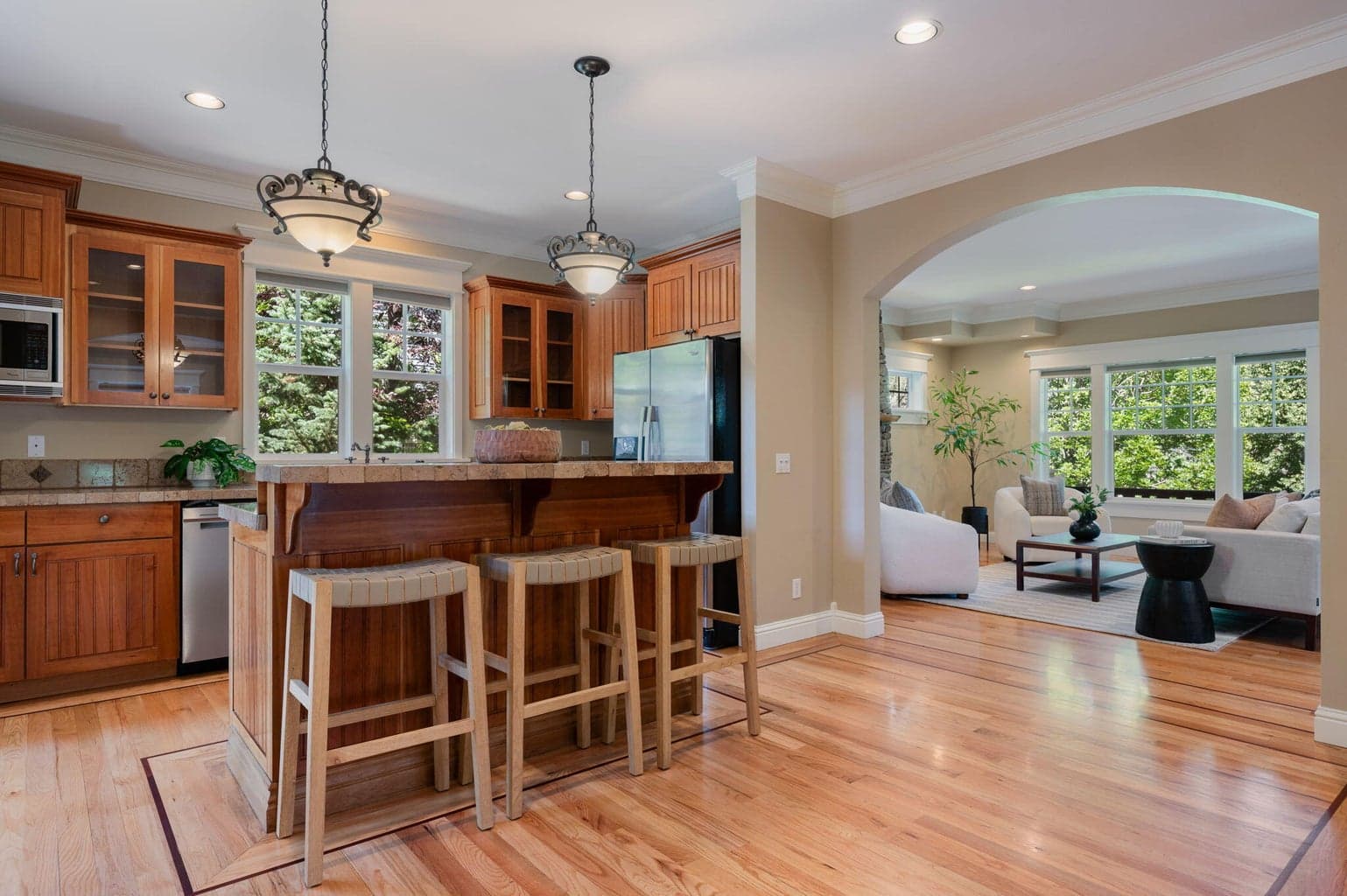Photo of 1313 NW Fort Clatsop Street 17 of 59