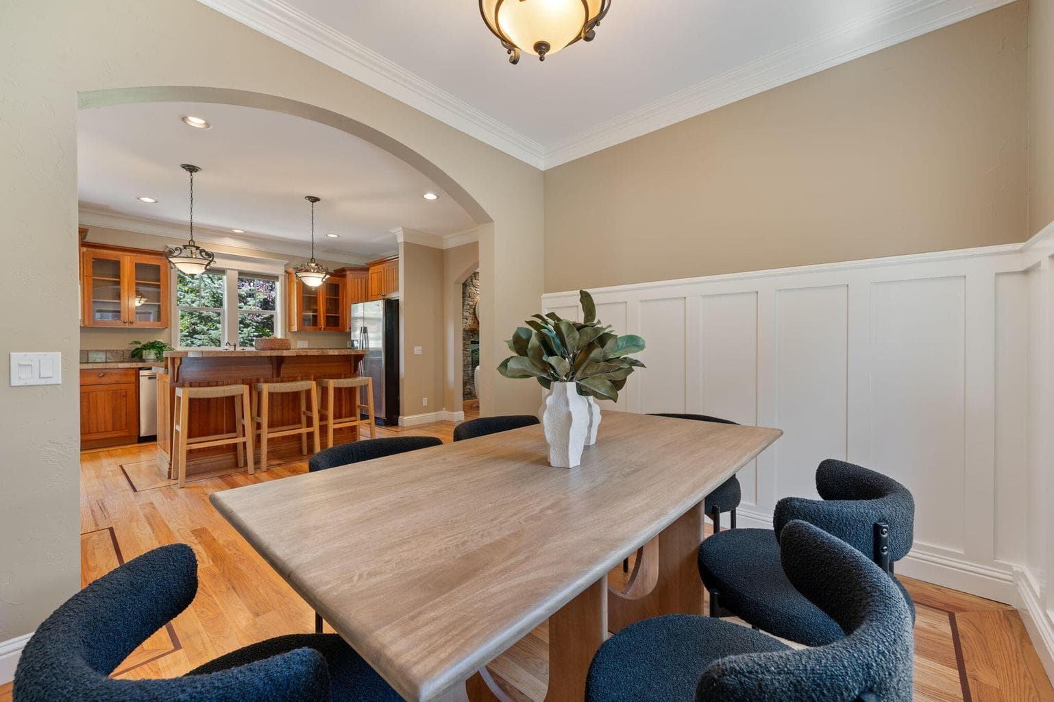 Photo of 1313 NW Fort Clatsop Street 20 of 59