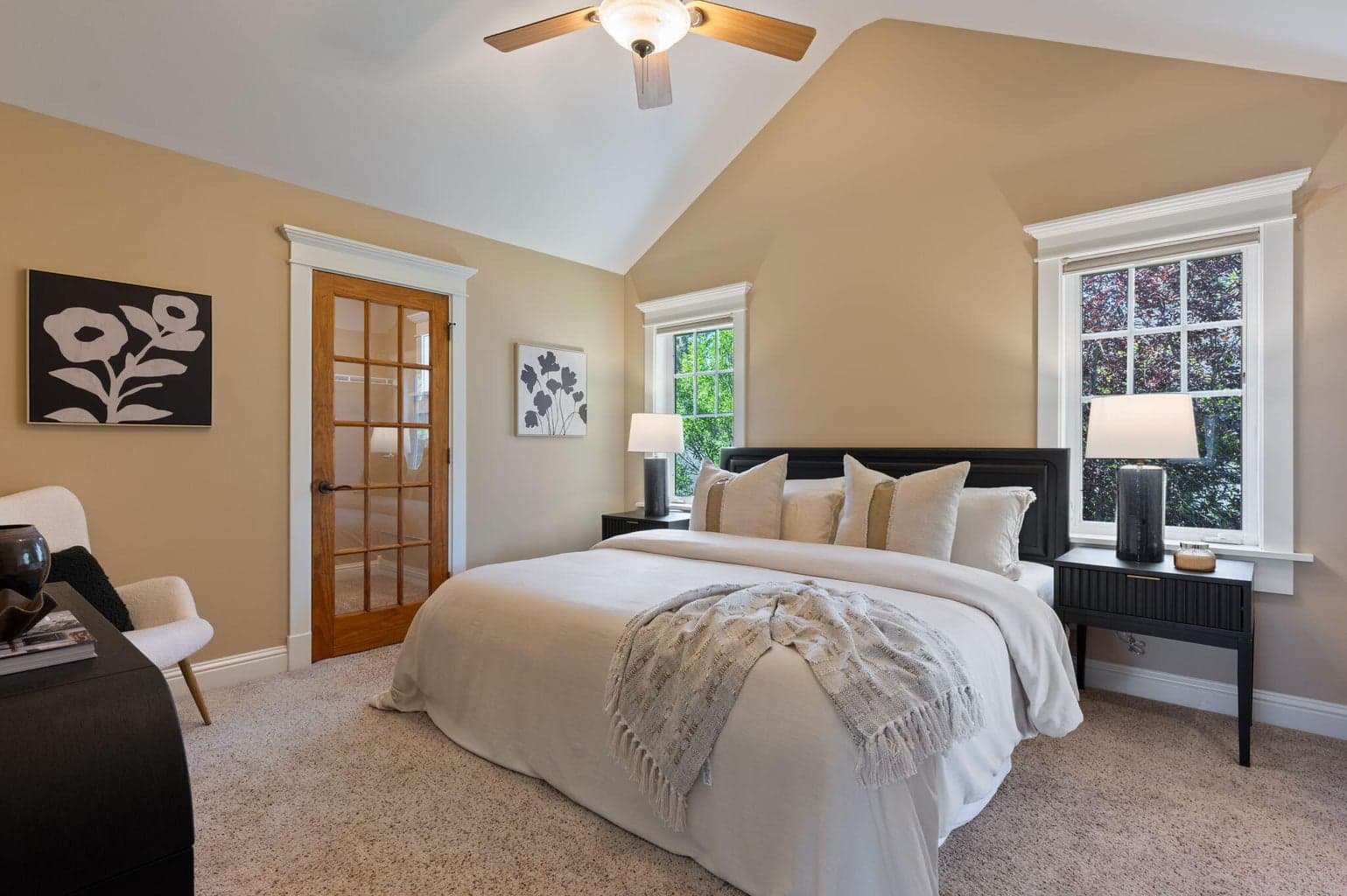 Photo of 1313 NW Fort Clatsop Street 23 of 59
