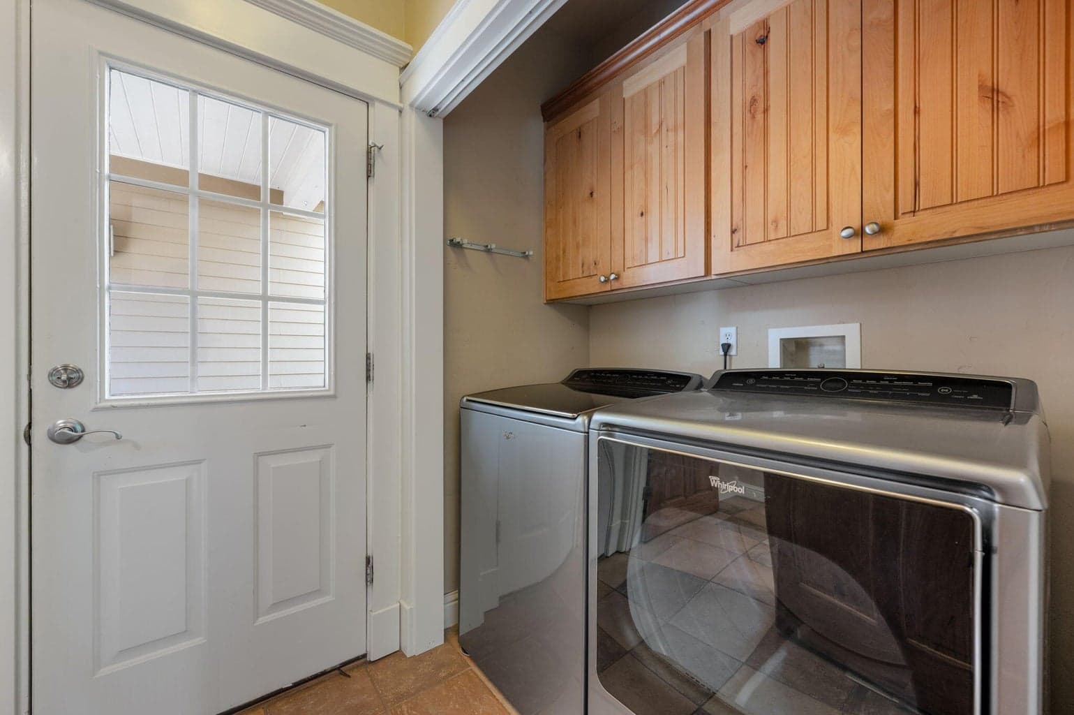 Photo of 1313 NW Fort Clatsop Street 36 of 59